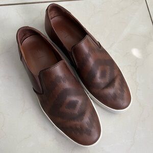 Frye Men’s Size 10 Slip On Shoes Tan